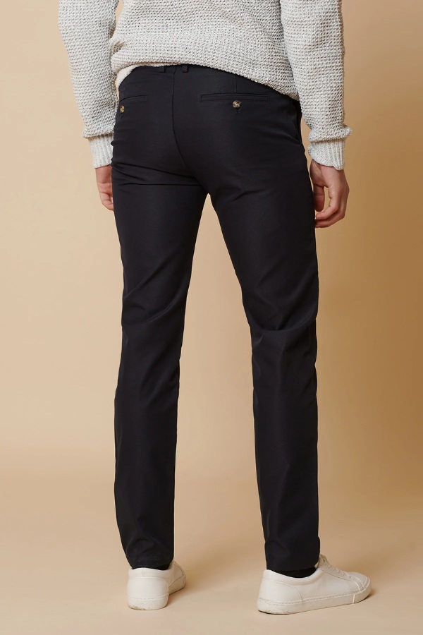 Men's navy chino trousers in Tailored Fit